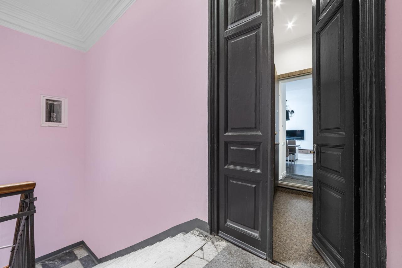 Vorontsov Lane Design Apartment Odessa Ngoại thất bức ảnh
